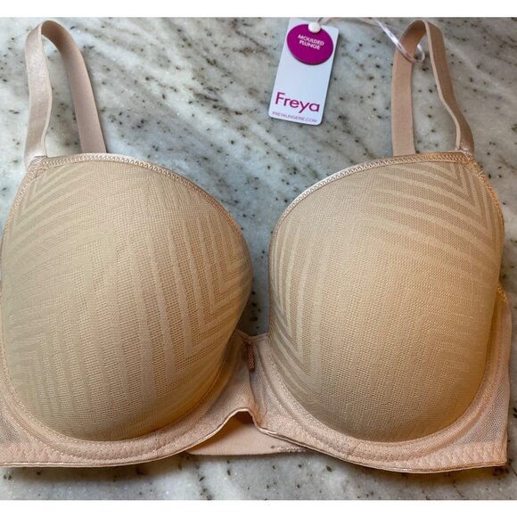 Freya Other - NEW Freya Women’s Tailored Underwire Molded Plunge T-Shirt Bra 28H Natural Beige